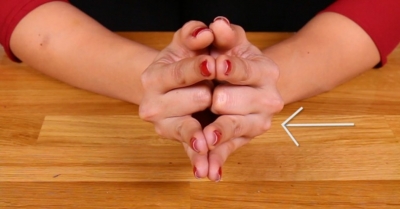 &Delta;&epsilon;ί&tau;&epsilon; &gamma;&iota;&alpha; &pi;&omicron;&iota;&omicron; &lambda;ό&gamma;&omicron;, &phi;&omicron;&rho;ά&mu;&epsilon; &tau;&eta; &beta;έ&rho;&alpha; &sigma;&epsilon; &Alpha;&Upsilon;&Tau;&Omicron; &tau;&omicron; &delta;ά&chi;&tau;&upsilon;&lambda;&omicron;! (&Beta;&Iota;&Nu;&Tau;&Epsilon;&Omicron;)