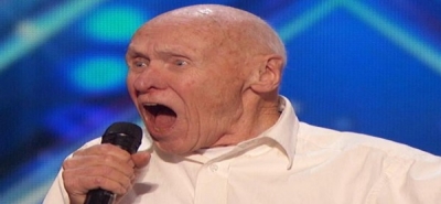 &Tau;&Alpha;&Lambda;&Epsilon;&Nu;&Tau; &Sigma;&Omicron;&Omicron;&Upsilon;: &Pi;&alpha;&pi;&pi;&omicron;ύ&sigmaf; 83 &epsilon;&tau;ώ&nu; &tau;&rho;&alpha;&gamma;&omicron;&upsilon;&delta;ά&epsilon;&iota; heavy metal &kappa;&alpha;&iota; &gamma;ί&nu;&epsilon;&tau;&alpha;&iota; &pi;&alpha;&nu;&iota;&kappa;ό&sigmaf;! (&Beta;&Iota;&Nu;&Tau;&Epsilon;&Omicron;)